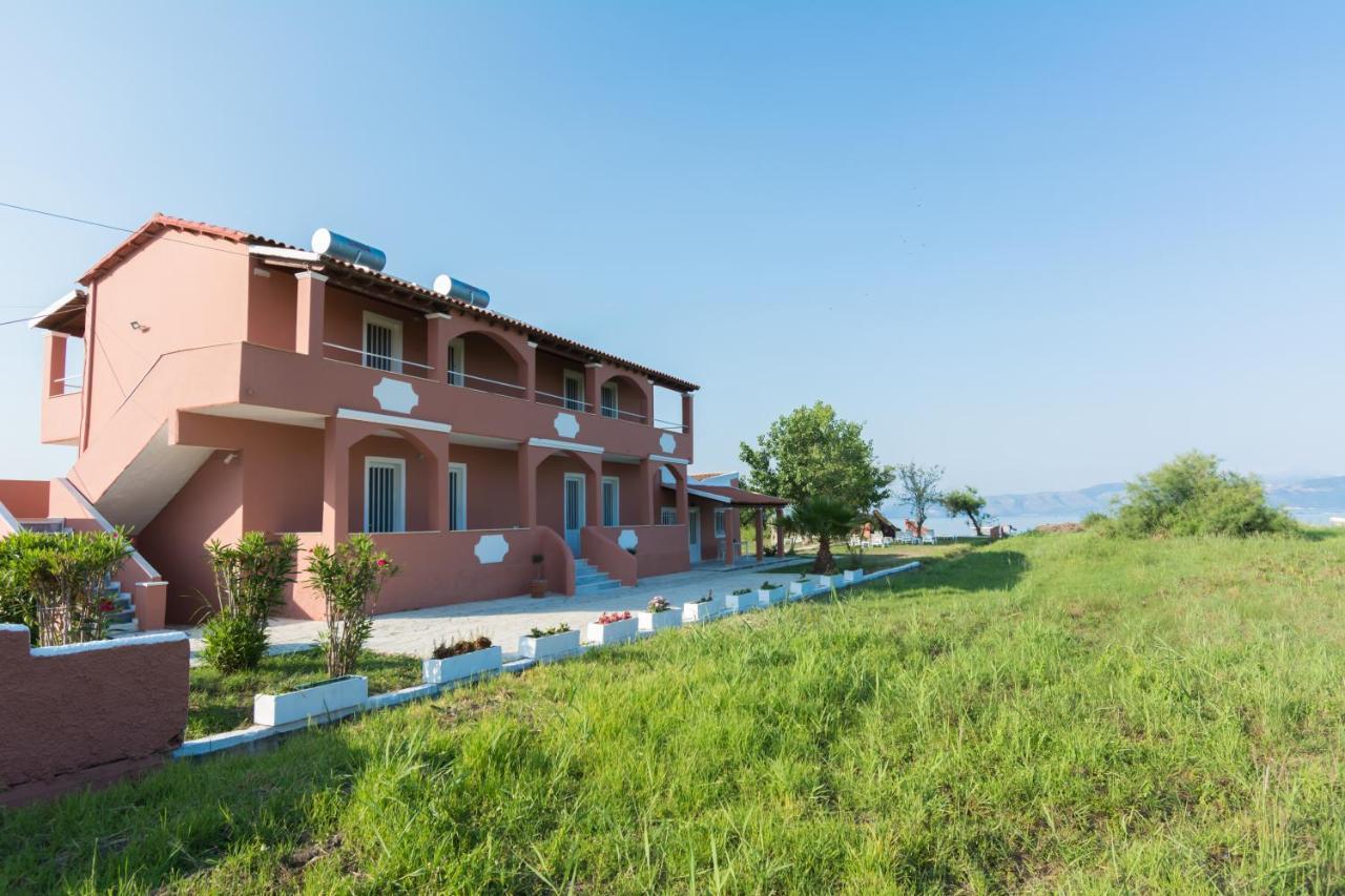 Melador Beachfront Apartments Kávos Extérieur photo